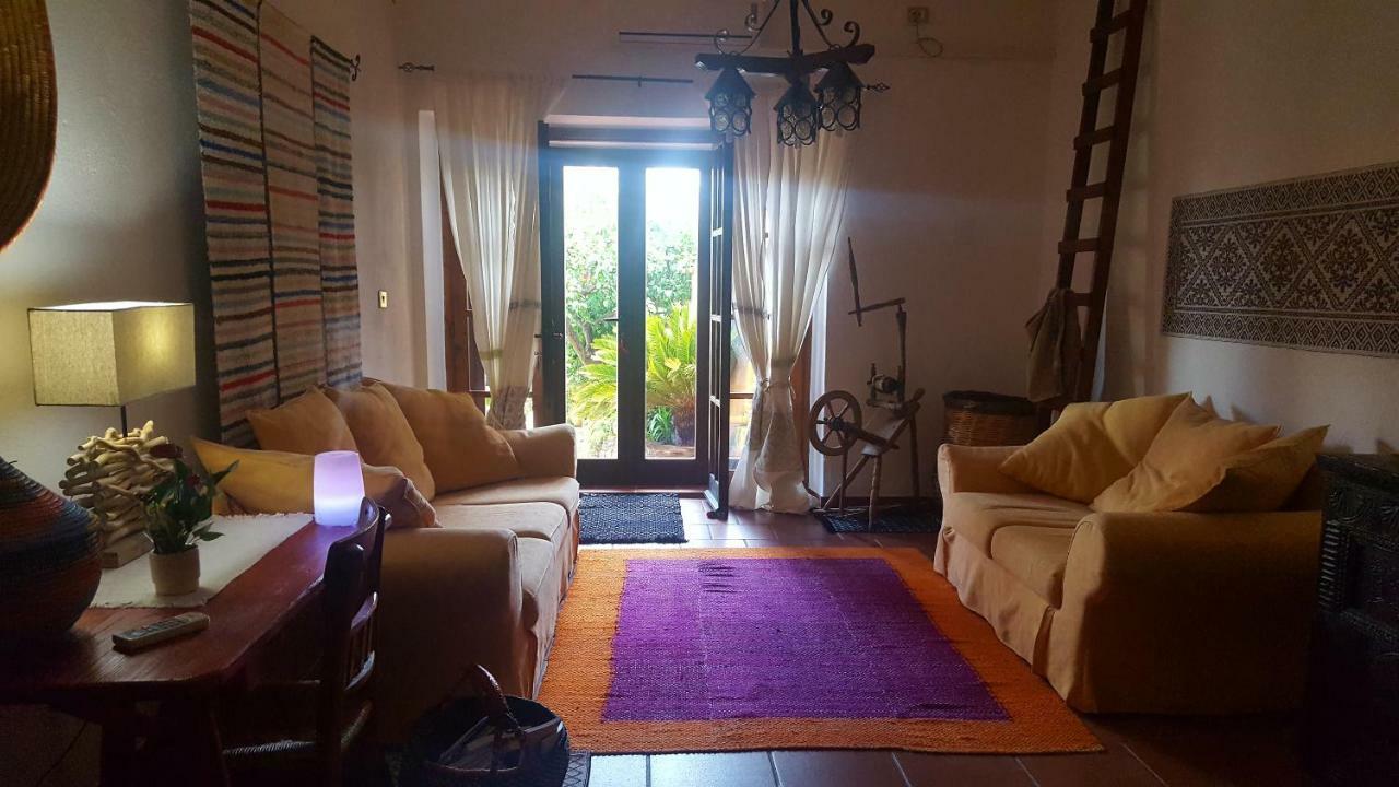 Bed and Breakfast Su Carreri Armungia Экстерьер фото
